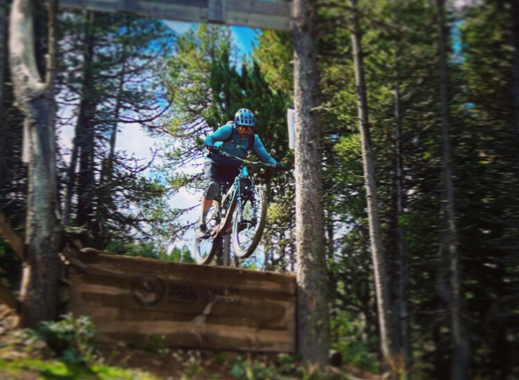 B72AD49B-8390-4BE6-A468-3E8CACF5A816